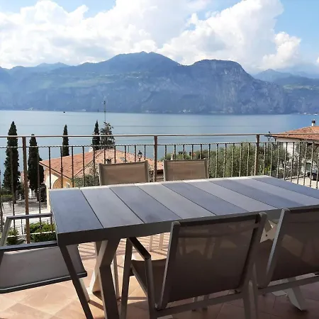 Bmp Deluxe 2 Jacuzzi Riscaldata Privata Vista Di Garda Brenzone sul Garda