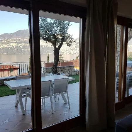 Bmp Deluxe 2 Jacuzzi Riscaldata Privata Vista Di Garda Brenzone sul Garda