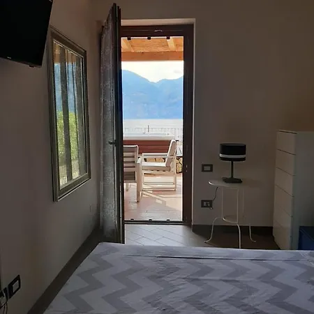 Bmp Deluxe 2 Jacuzzi Riscaldata Privata Vista Di Garda