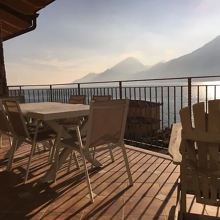 度假居 Bmp Deluxe 2 Jacuzzi Riscaldata Privata Vista Di Garda