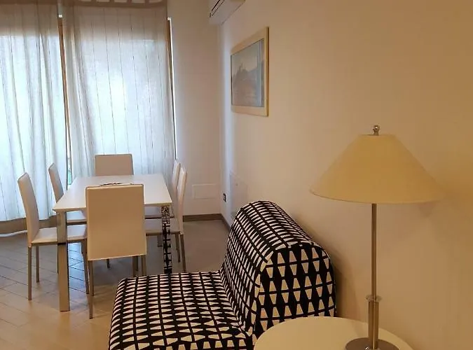 Bmp Deluxe 2 Jacuzzi Riscaldata Privata Vista Di Garda Σπίτι διακοπών Brenzone sul Garda